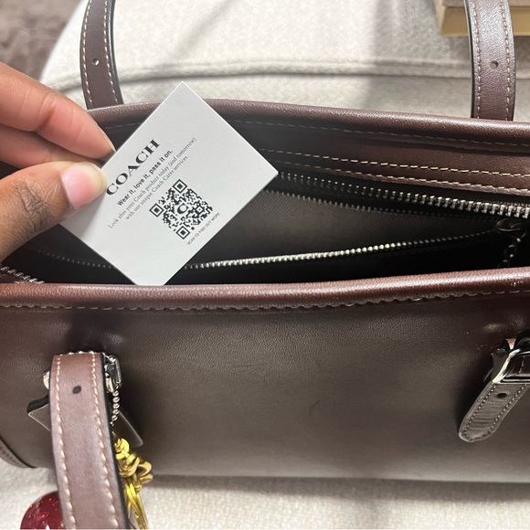 Coach Swing Zip Shoulder Bag - Picture 4 of 8